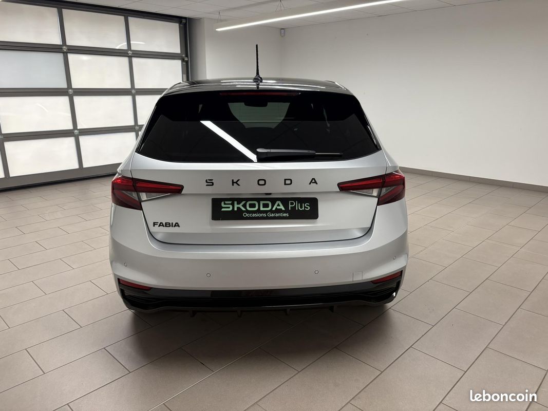 SKODA Fabia 1.0 TSI 116 ch EVO 2 DSG7 Monte-Carlo (image 4)