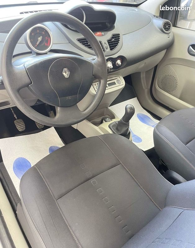 RENAULT Twingo 1.5 dci 65cv (image 5)