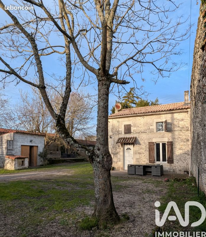 Maison 4 pièces 108 m² · à Pérignac · 108 m² · 165 000 €