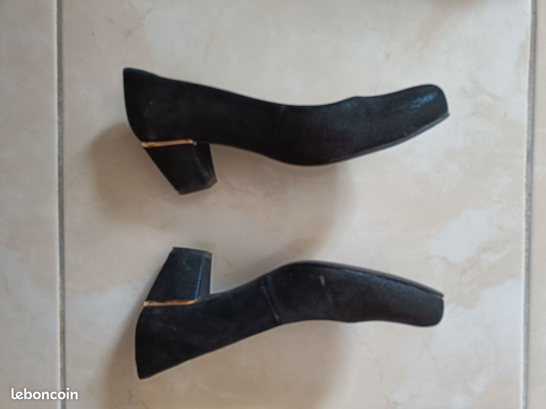 Belles chaussures escarpins à petit talon cuir véritable qualité élégants femme bleu marine doré (image 9)