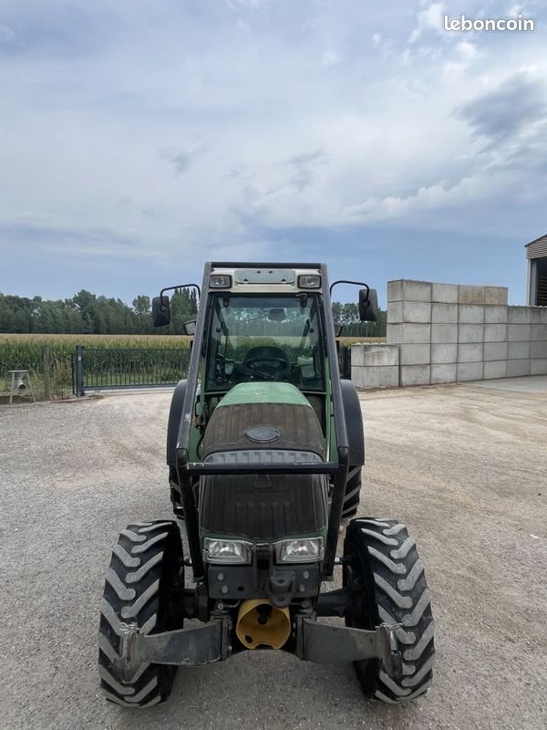 Fendt 211 P (image 8)
