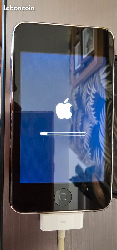 IPOD TOUCH 64GA 3ème génération (image 1)