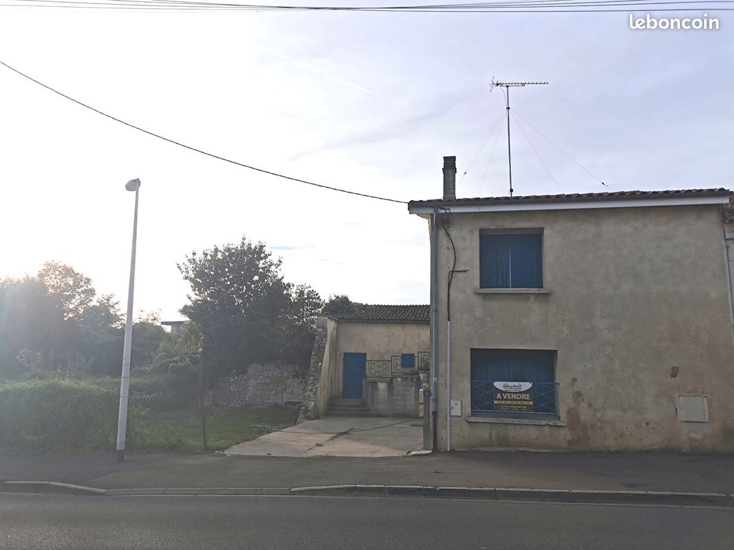Maison 4 pièces 94 m² - Saint-Jean-d'Angély 17400 (image principale 10)