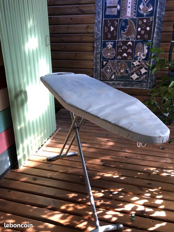 Table à repasser (image 2)