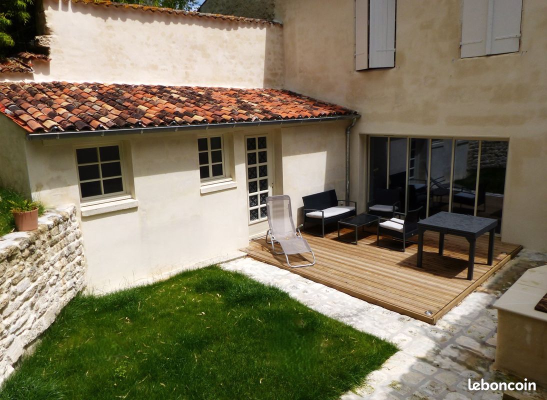 Appartement 3 pièces 75 m² · à Saintes · 75 m² · 875 €/mois