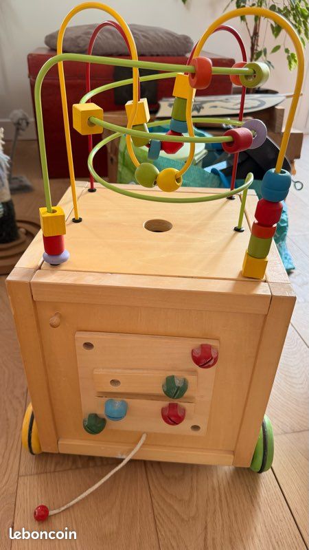 Cube d’activités en bois bébé – jouet d’éveil complet (image 4)
