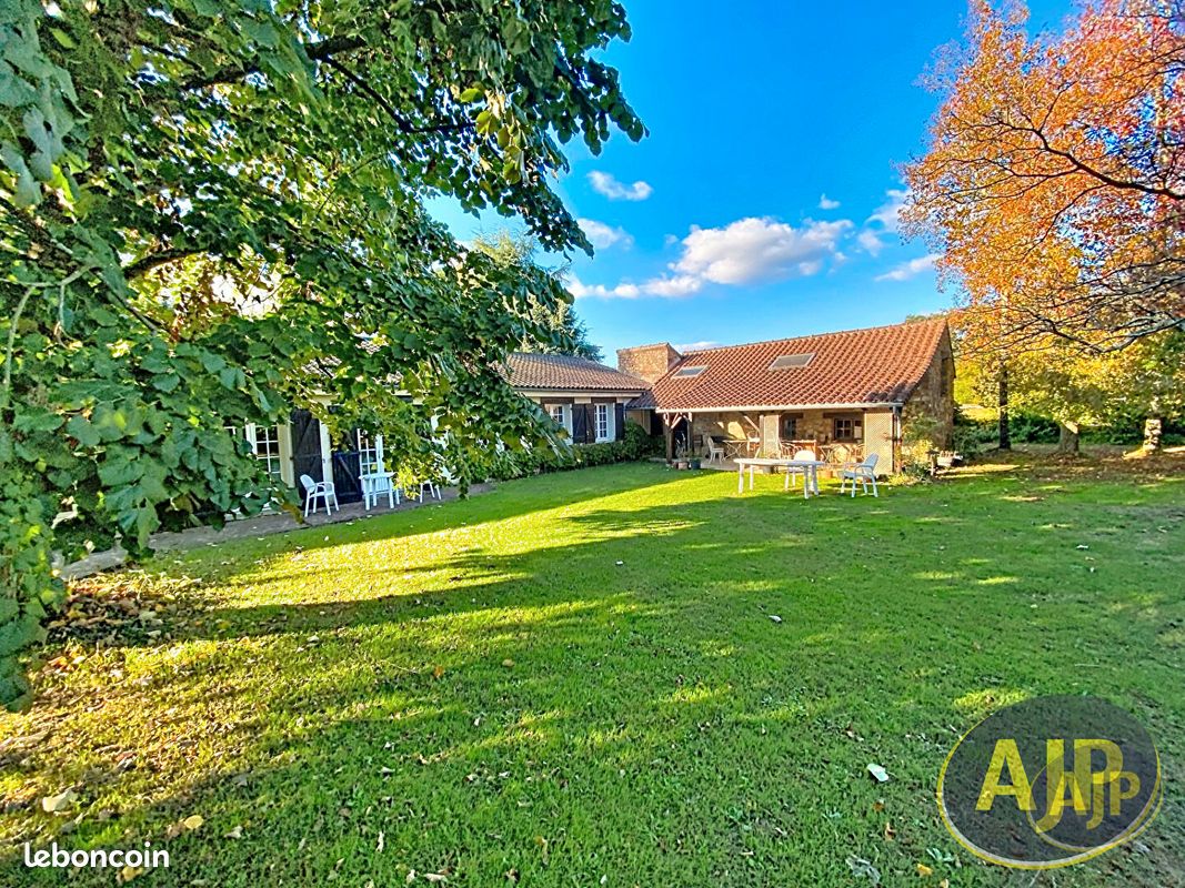 Maison 7 pièces 160 m² · à Carquefou · 160 m² · 434 600 €