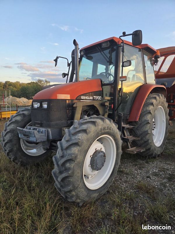 New Holland TS100 (image 1)