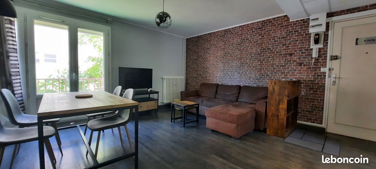 Appartement 5 pièces 82 m² · à Poitiers · 82 m² · 1 070 €/mois