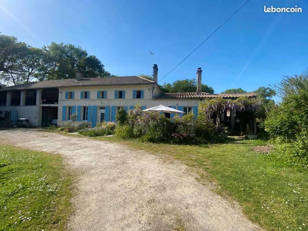 Maison 6 pièces 164 m² · à Courpignac · 164 m² · 259 000 €