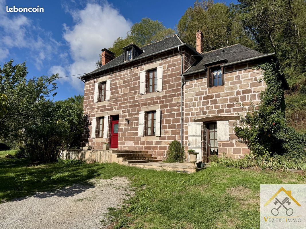 Maison 4 pièces 107 m² · à Saint-Viance · 107 m² · 190 000 €