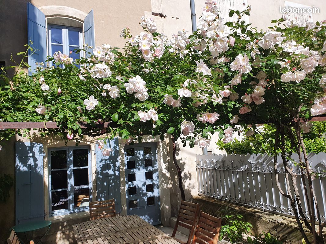 Maison 7 pièces 240 m² · à Bouchet · 240 m² · 549 000 €