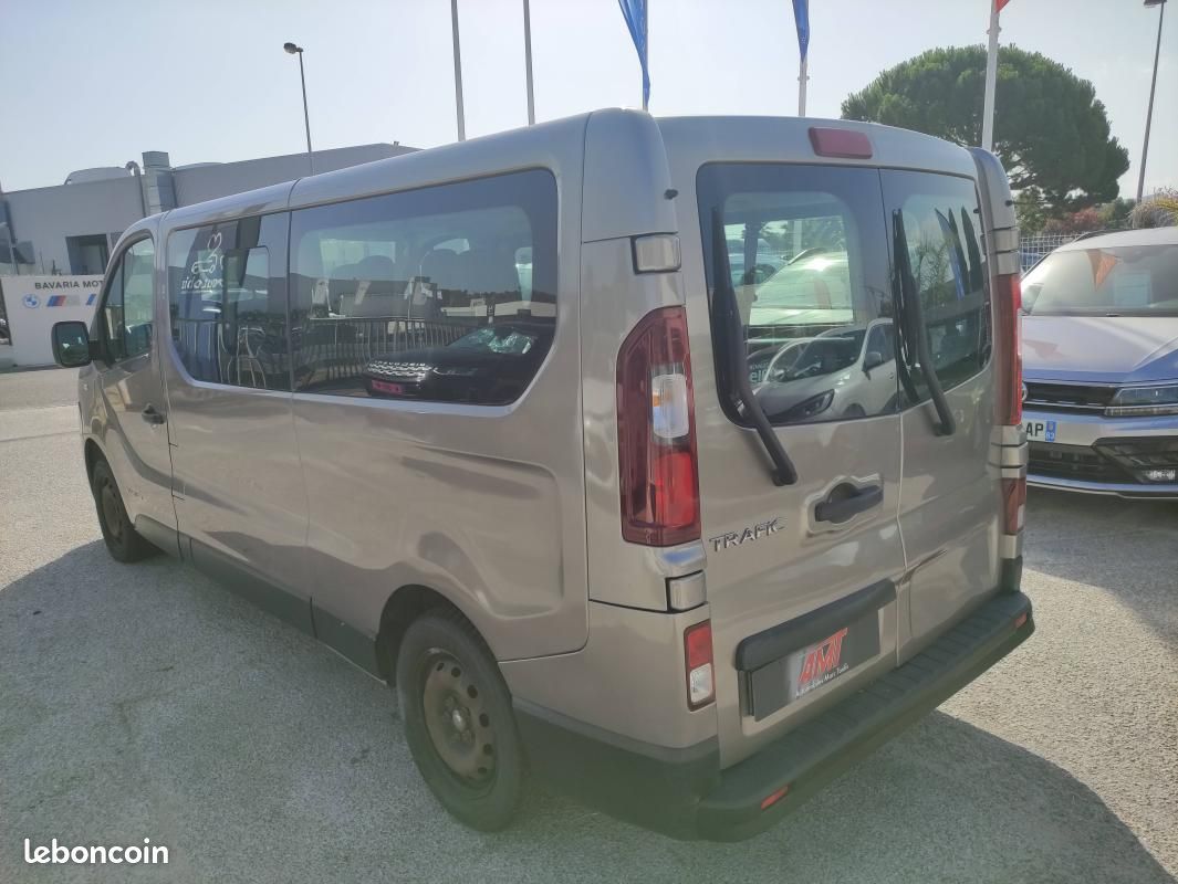 Renault Trafic 1.6 dci 125 confort 9 places (image 14)