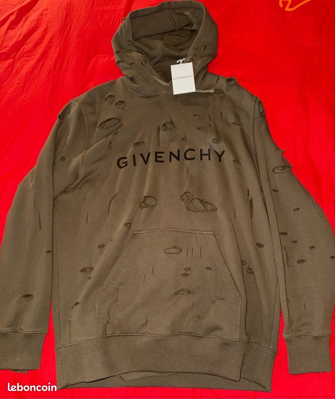 Pull givenchy homme neuf taille S (image 2)