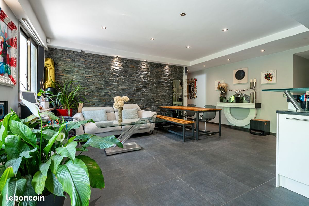 Appartement 3 pièces 68 m² · à Gournay-sur-Marne · 68 m² · 320 000 €