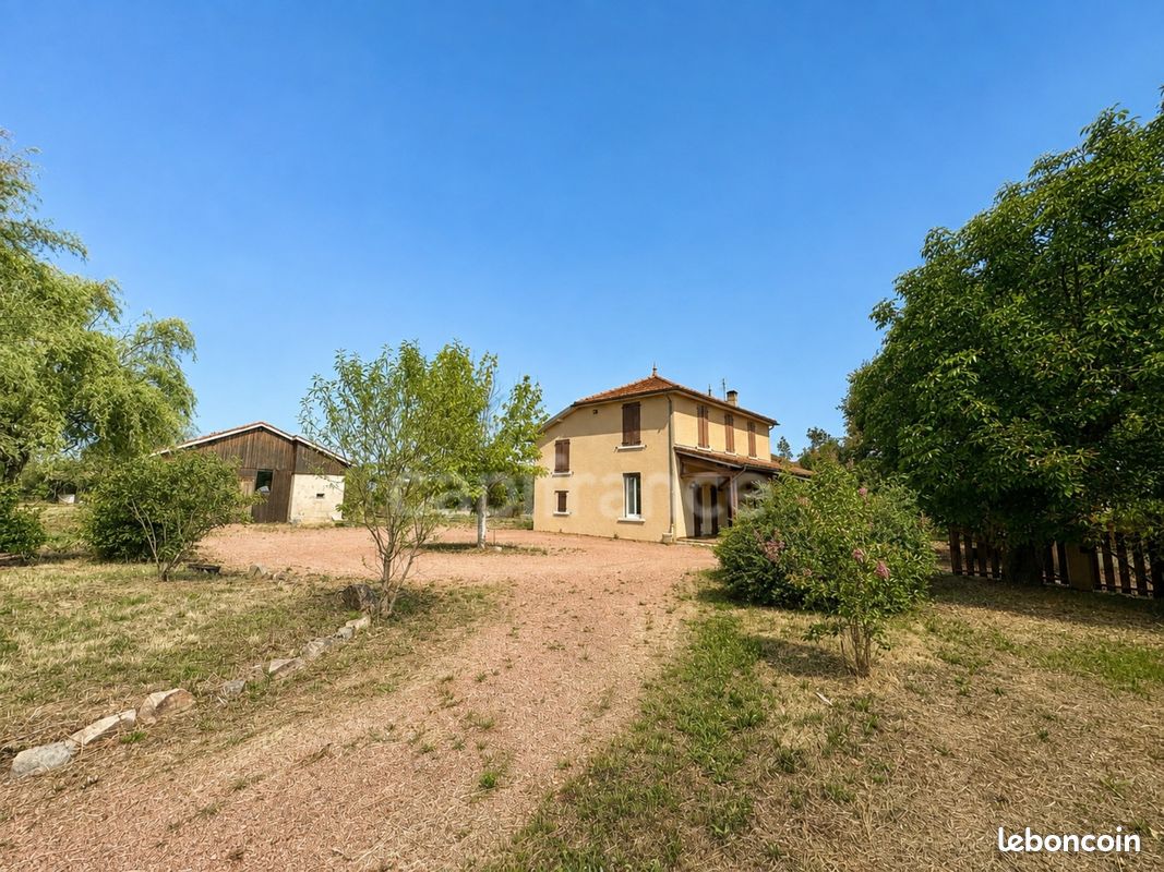 Maison 6 pièces 128 m² · à Ouches · 128 m² · 279 000 €