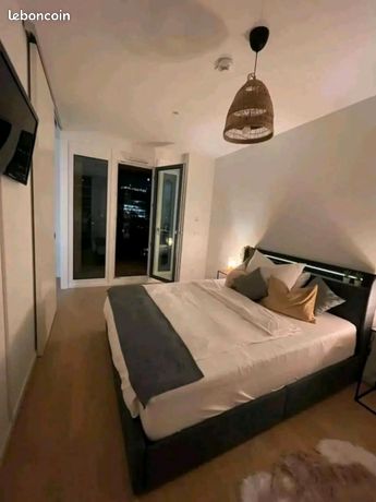 https://img.leboncoin.fr/api/v1/lbcpb1/images/39/68/93/3968932e4510de7a8fe1a1335000a5da3d537c27.jpg?rule=ad-image