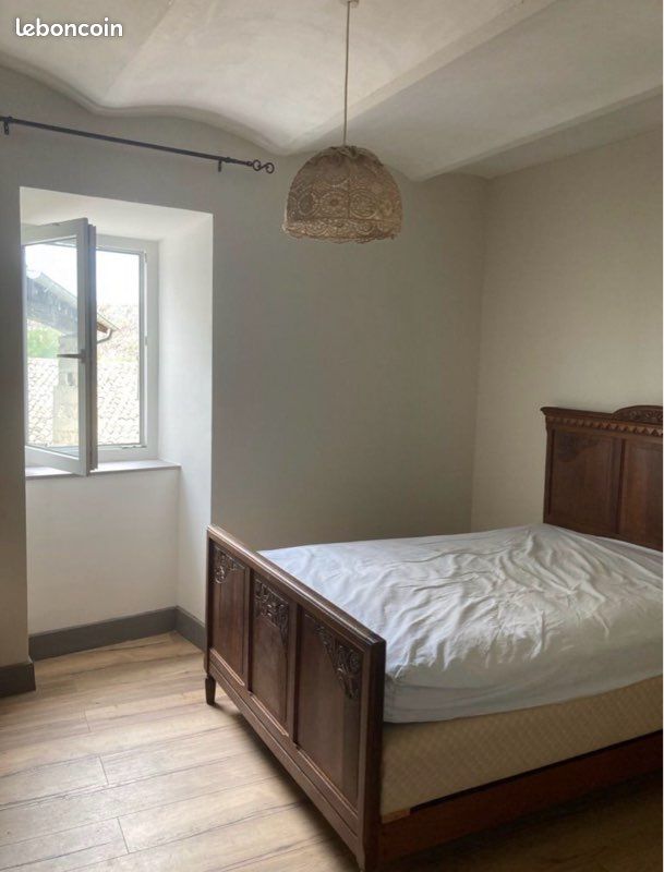 Maison 2 pièces 80 m² · à Saint-Sernin · 80 m² · 83 000 €