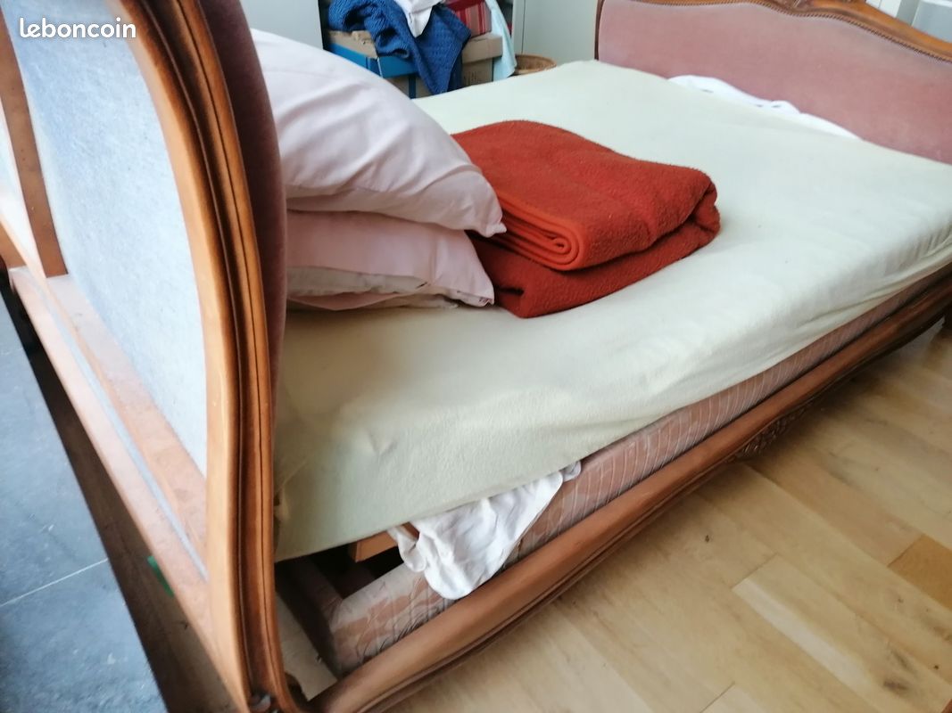 Chambre à coucher merisier (image 1)
