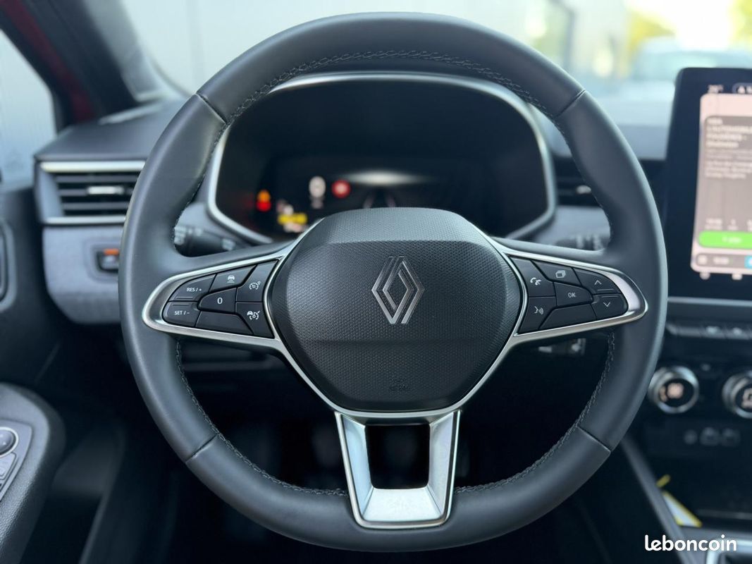 RENAULT CLIO V ECO-G 100 Techno avec Packs : Multimedia, Parking 360 et Safety (image 7)