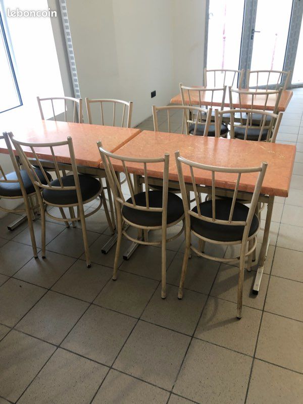Table bar + chaises (image 2)