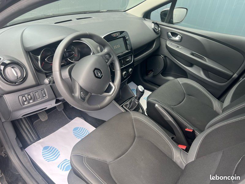 RENAULT CLIO IV 0.9 TCE 75ch / PREMIÈRE MAIN / SUIVI RENAULT / FAIBLE KILOMÉTRAGE / IDÉAL JEUNE PERMIS / CLIM / BLUETOOTH (image 5)