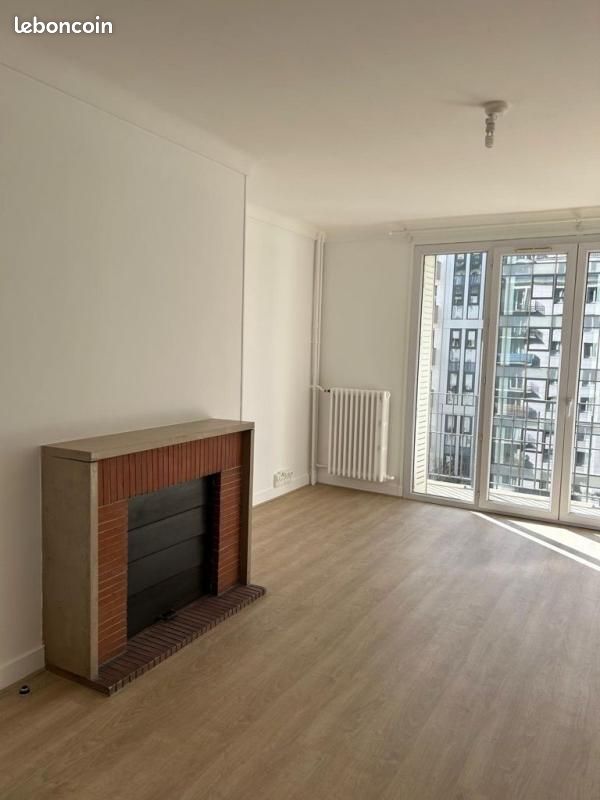 Appartement 4 pièces 70 m² · à Paris · 70 m² · 2 300 €/mois