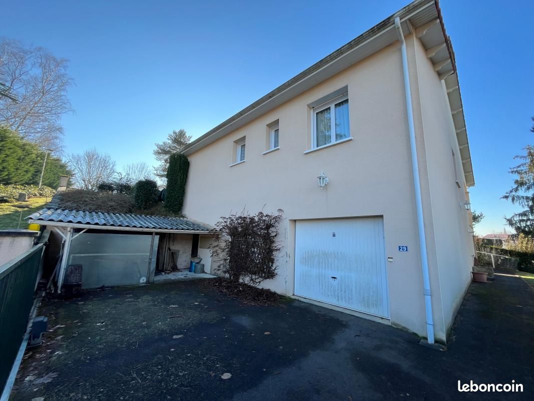 Maison 4 pièces 141 m² - La Rochefoucauld-en-Angoumois 16110 (image principale 15)