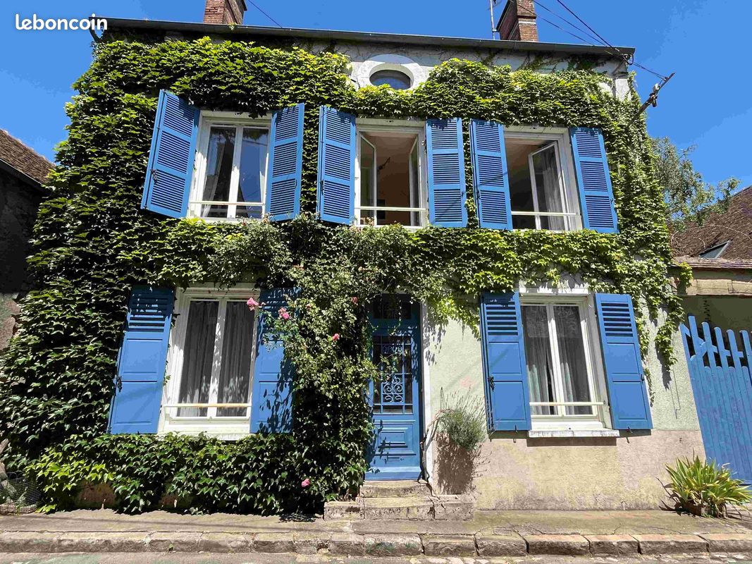 Maison 7 pièces 165 m² · à Puiseaux · 165 m² · 245 000 €