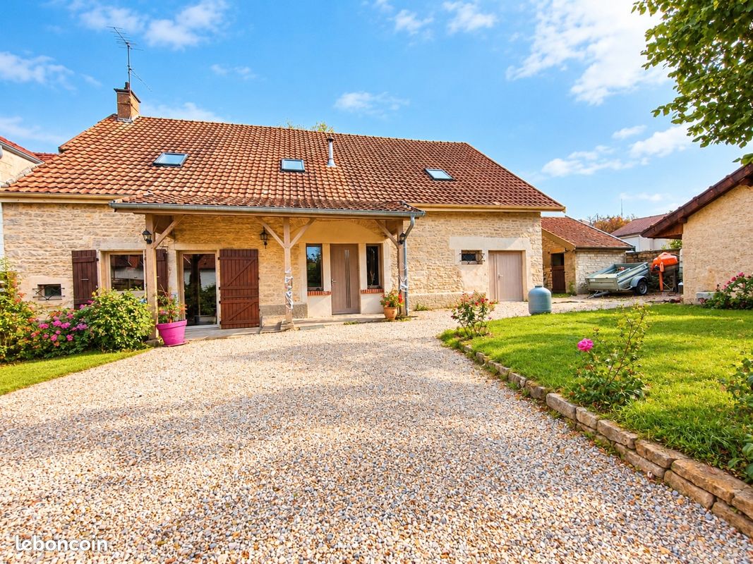 Maison 7 pièces 190 m² · à Rans · 190 m² · 285 000 €