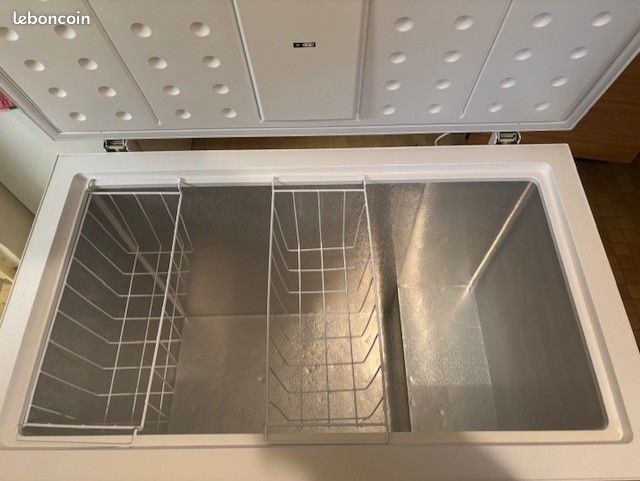 Vends congélateur coffre Thomson 249 litres (image 8)