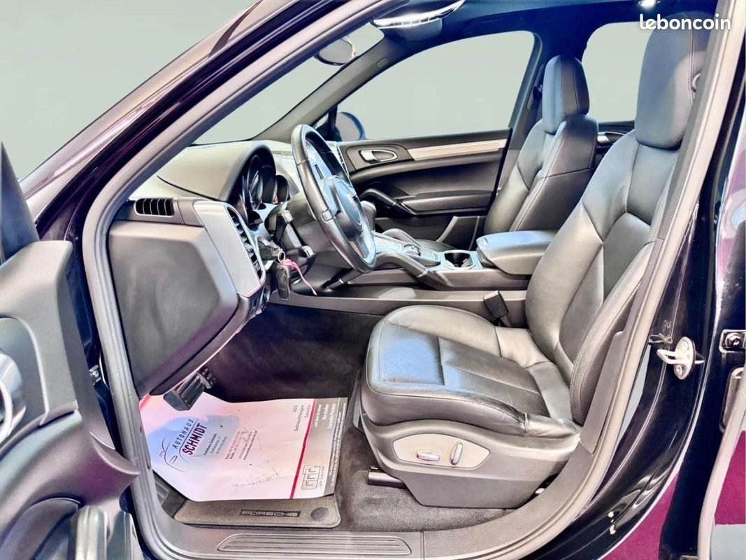Porsche CAYENNE Porsche Cayenne Diesel 3.0 V6 245 ch Tiptronic * Cuir Intégral * PDLS * PCM * Réservoir 100L (image 13)