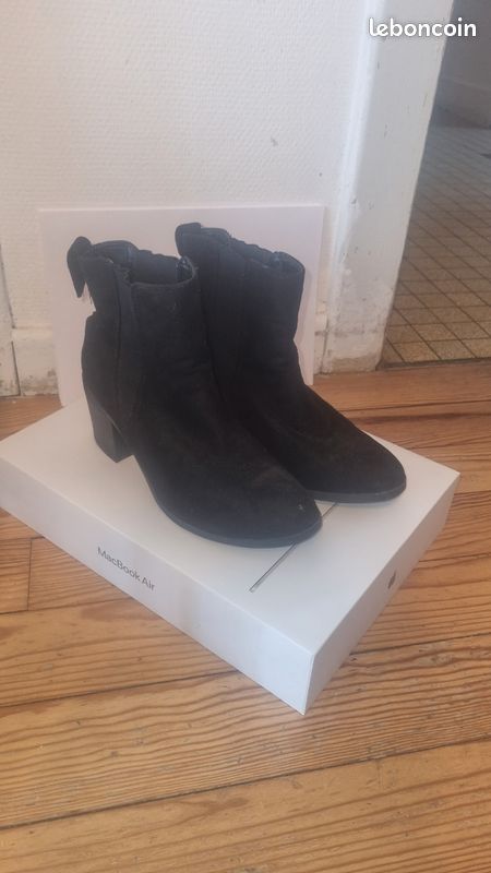 Bottes en bon état a seulement 5 euros (image 1)