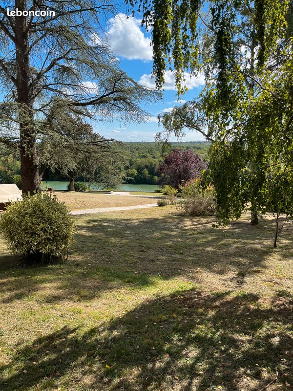 Maison 9 pièces 260 m² · à Chartrettes · 260 m² · 892 000 €