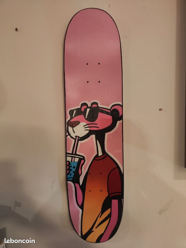 Décoration murale skate panthère rose (image 1)