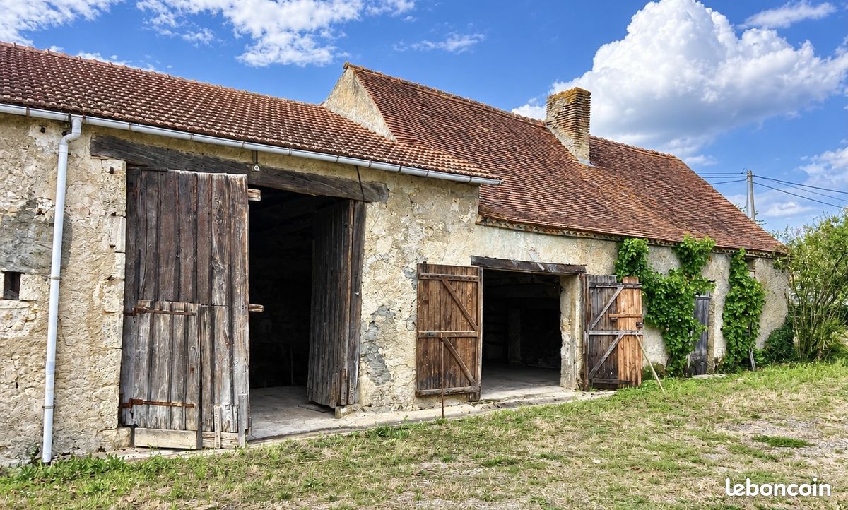 Maison 5 pièces 187 m² · à Chareil-Cintrat · 187 m² · 70 000 €