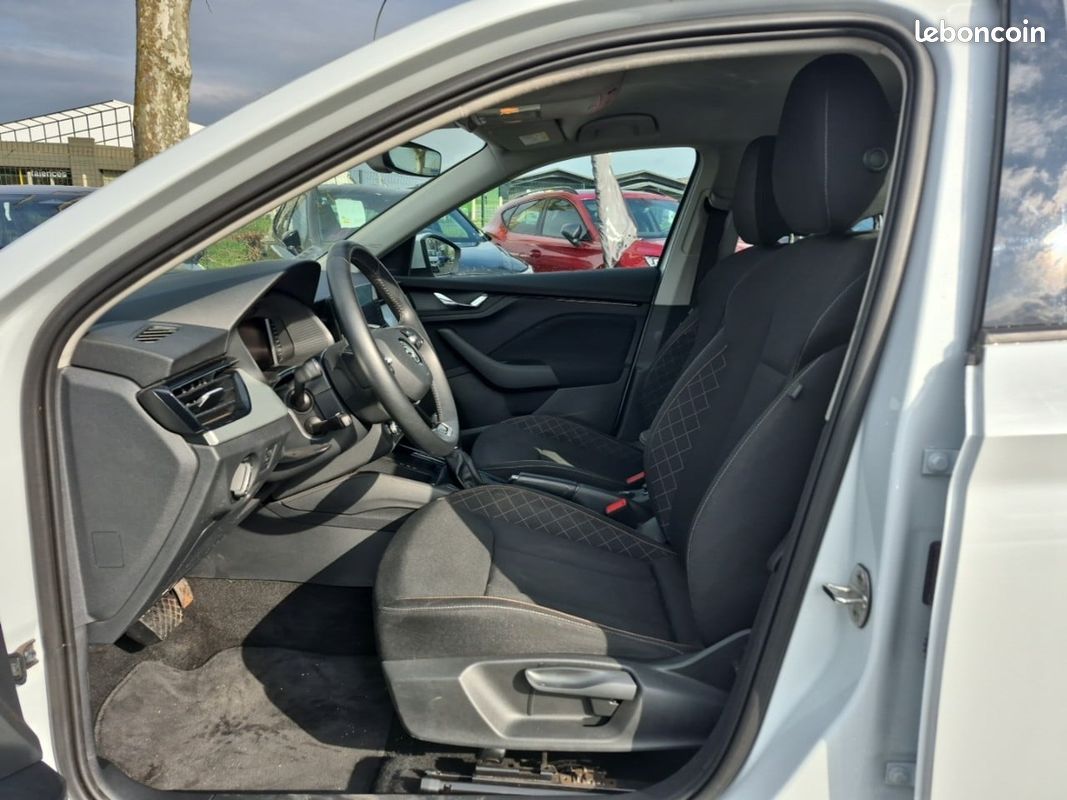 SKODA Scala 1.0 TSI Evo 110 ch DSG7 Business (image 13)