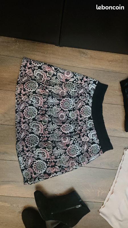 Jupe kookai tapissée rose et noire t 38 nol3 (image 2)