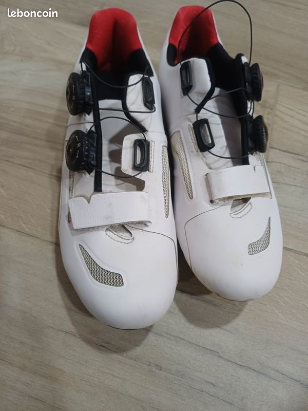 Chaussures de vélo cyclisme Peloton taille 41 - homme US 8