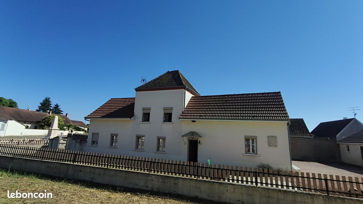 Maison 5 pièces 120 m² · à Sassenay · 120 m² · 195 000 €