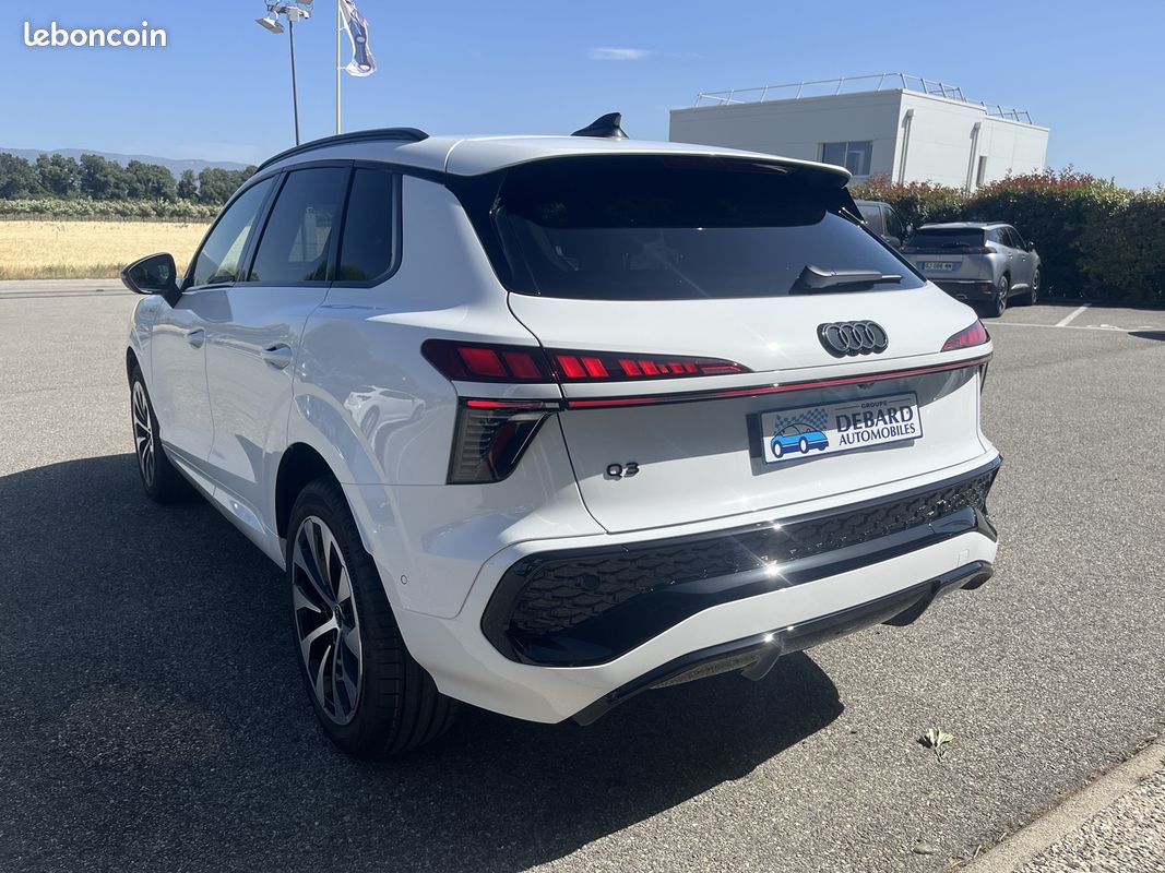 Audi Q3 1.5 TFSI 150CH HYBRIDE S LINE S TRONIC 7 (image 7)