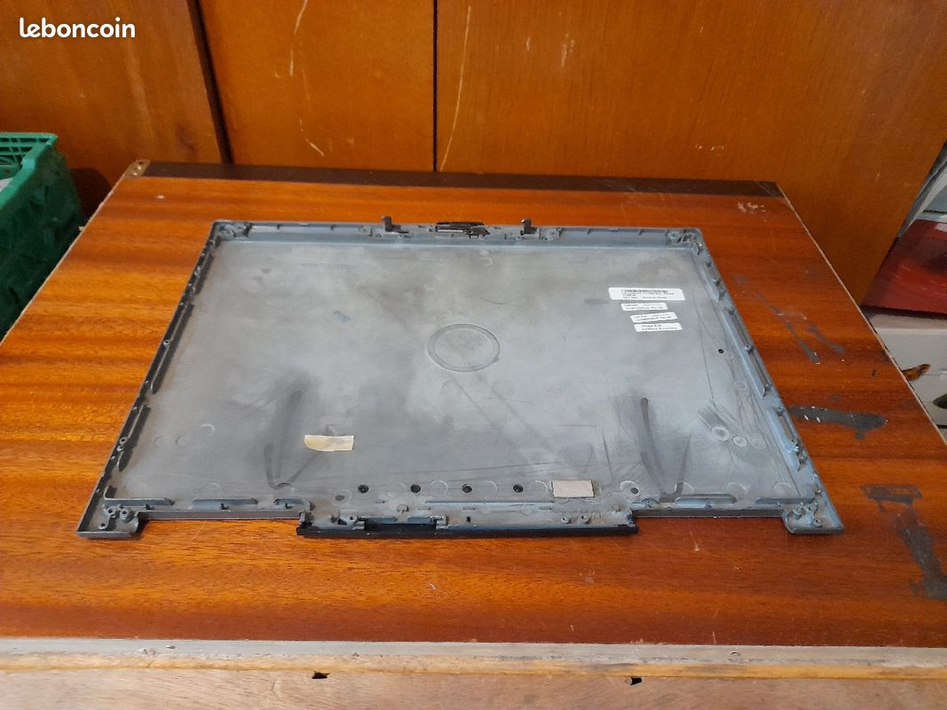 Cache arrière écran pc portable Dell précision M4300 (image 2)