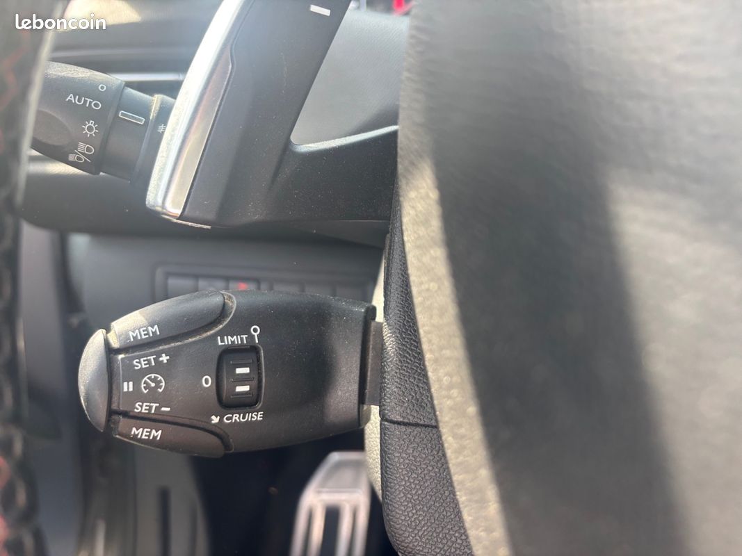 PEUGEOT 308 SW BlueHDi 130ch EAT8 GT Line (image 16)