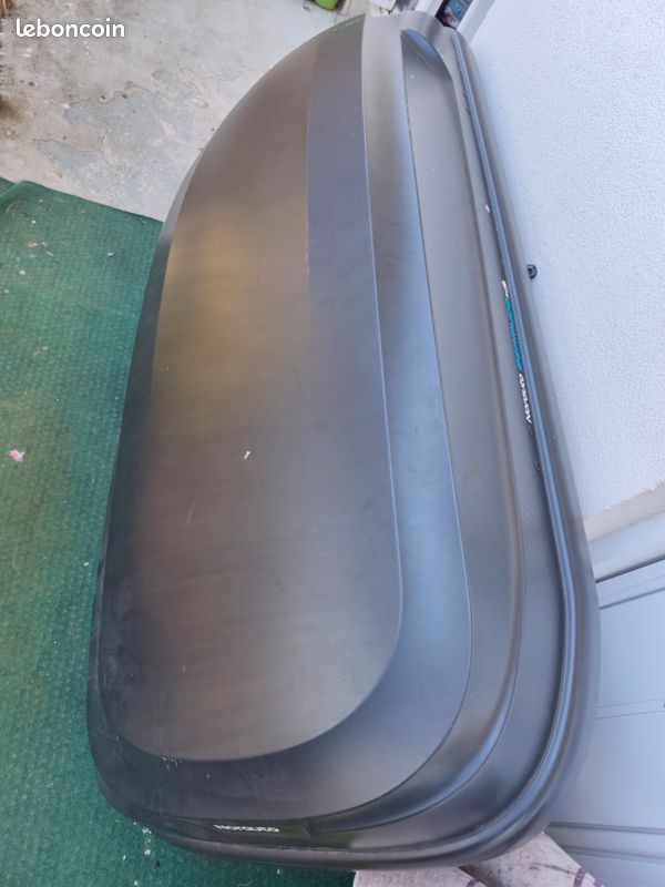 Coffre de toit Norauto Bermude 300 – 385 L (image 1)