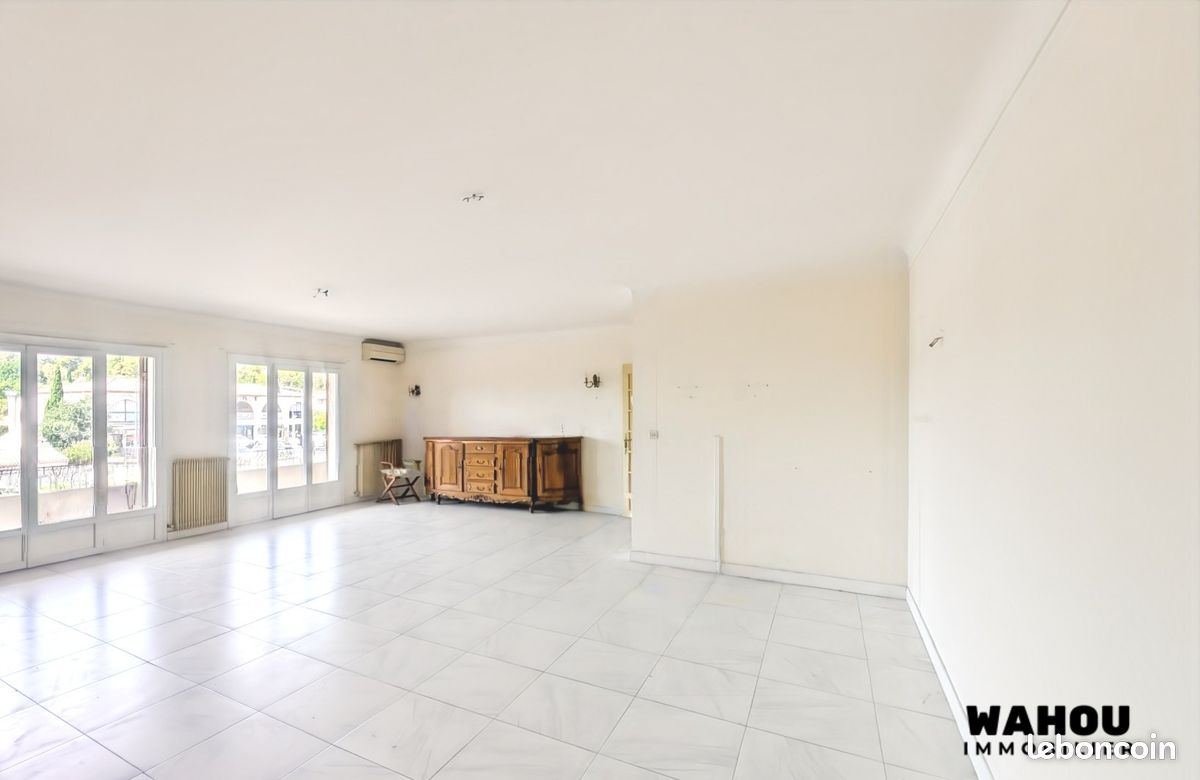 Appartement 4 pièces 160 m² · à Grasse · 160 m² · 350 000 €