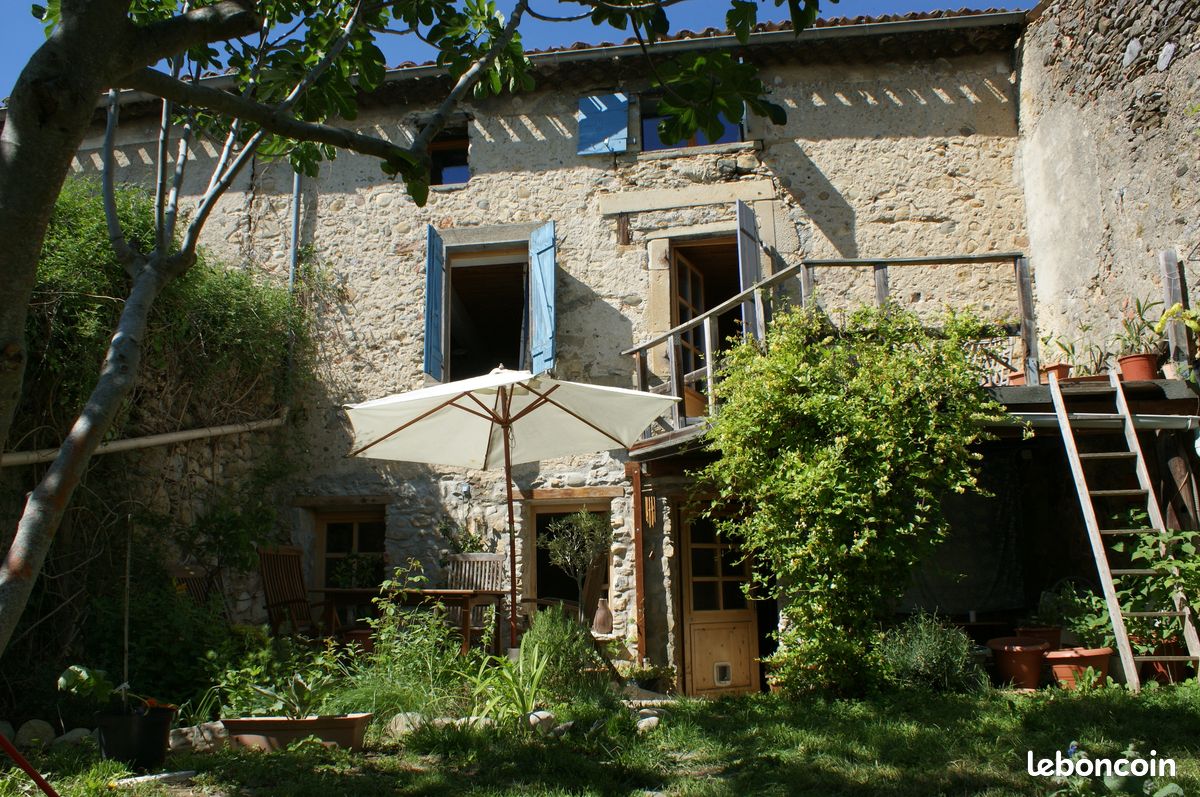 Maison 7 pièces 165 m² · à Castelreng · 165 m² · 165 000 €