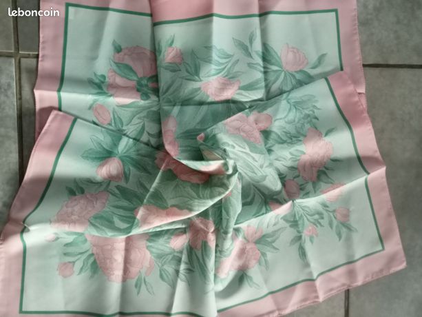 Foulard Italca Of Italy – Chevrons Citron Vert – Fabriqué En Italie
