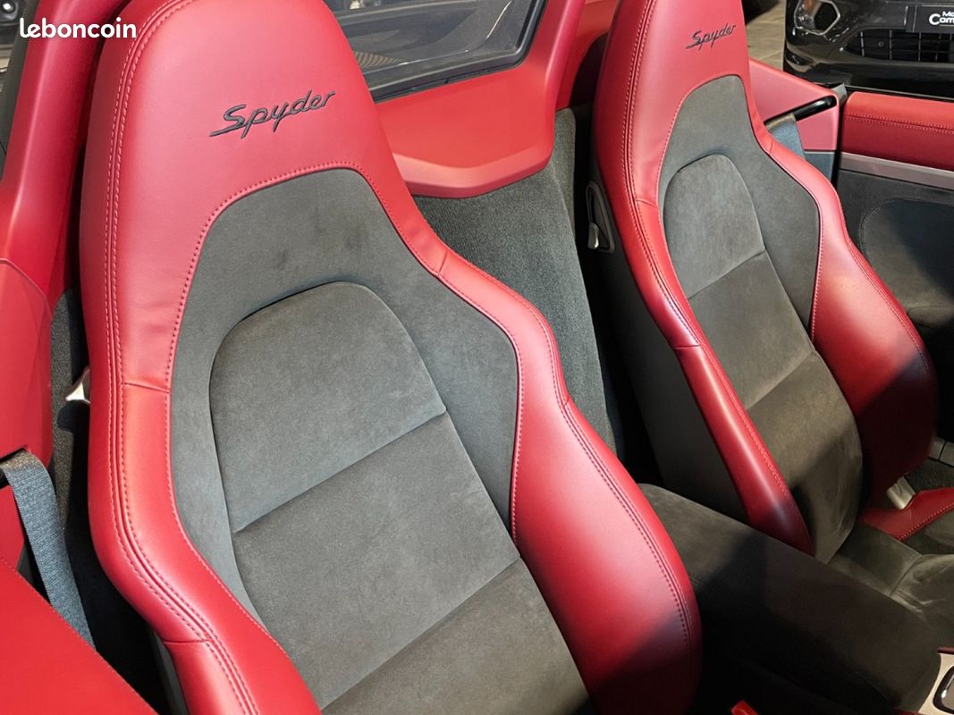 PORSCHE 718 SPYDER 4.0i 420 ch - PORSCHE APPROVED 12/2026 - BOSE - CARPLAY - INTERIEUR SPYDER CLASSIC HERITAGE - CAMERA (image 50)