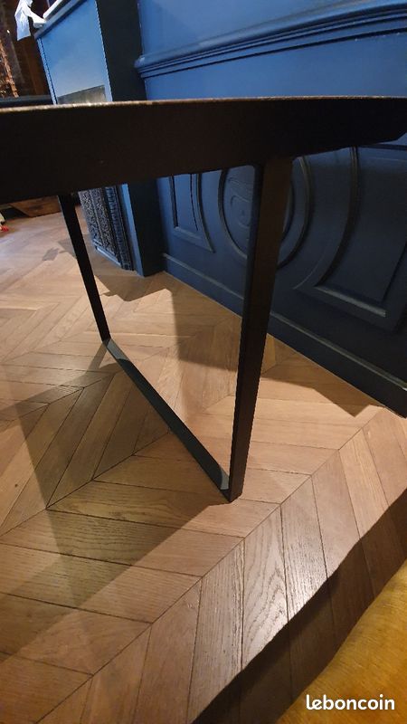 Table design chêne massif et acier pièce unique (image 2)