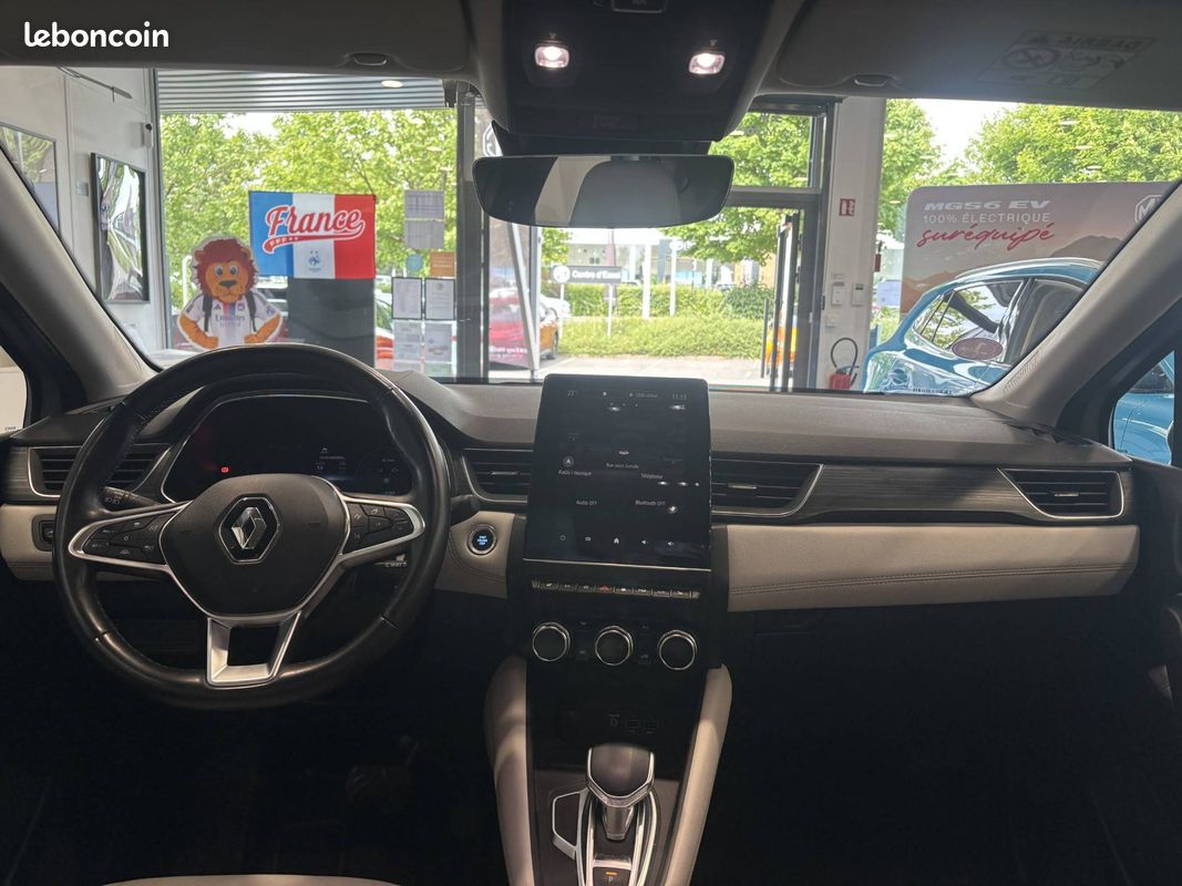 RENAULT Captur E-Tech hybride 145 Equilibre (image 18)